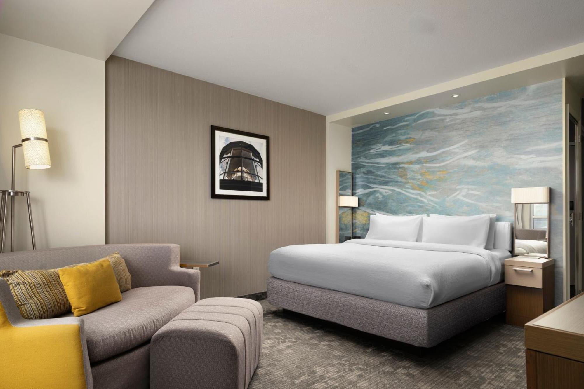 Courtyard By Marriott Erie Bayfront Hotel Exterior photo