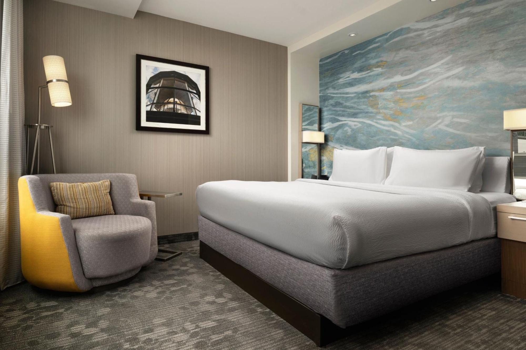 Courtyard By Marriott Erie Bayfront Hotel Exterior photo