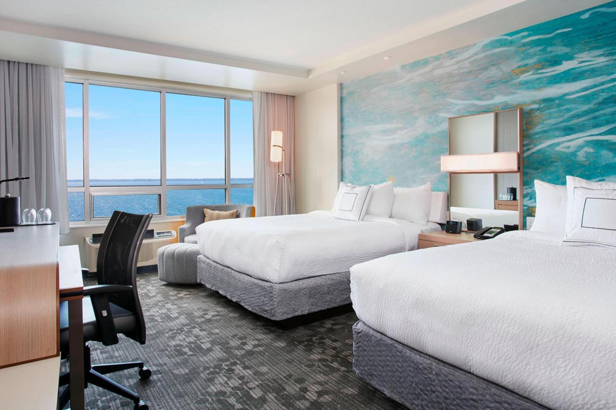 Courtyard By Marriott Erie Bayfront Hotel Exterior photo