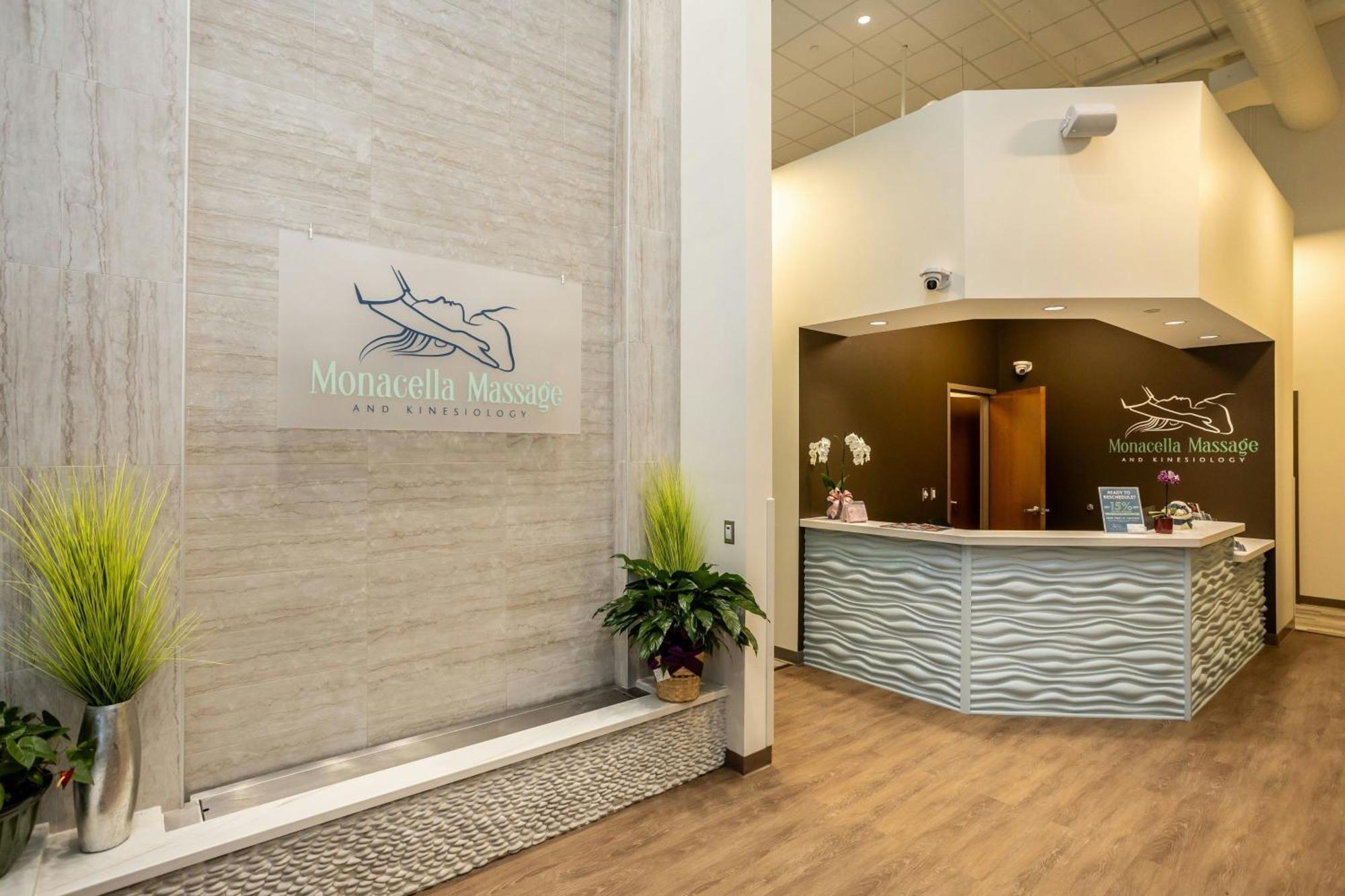 Courtyard By Marriott Erie Bayfront Hotel Exterior photo